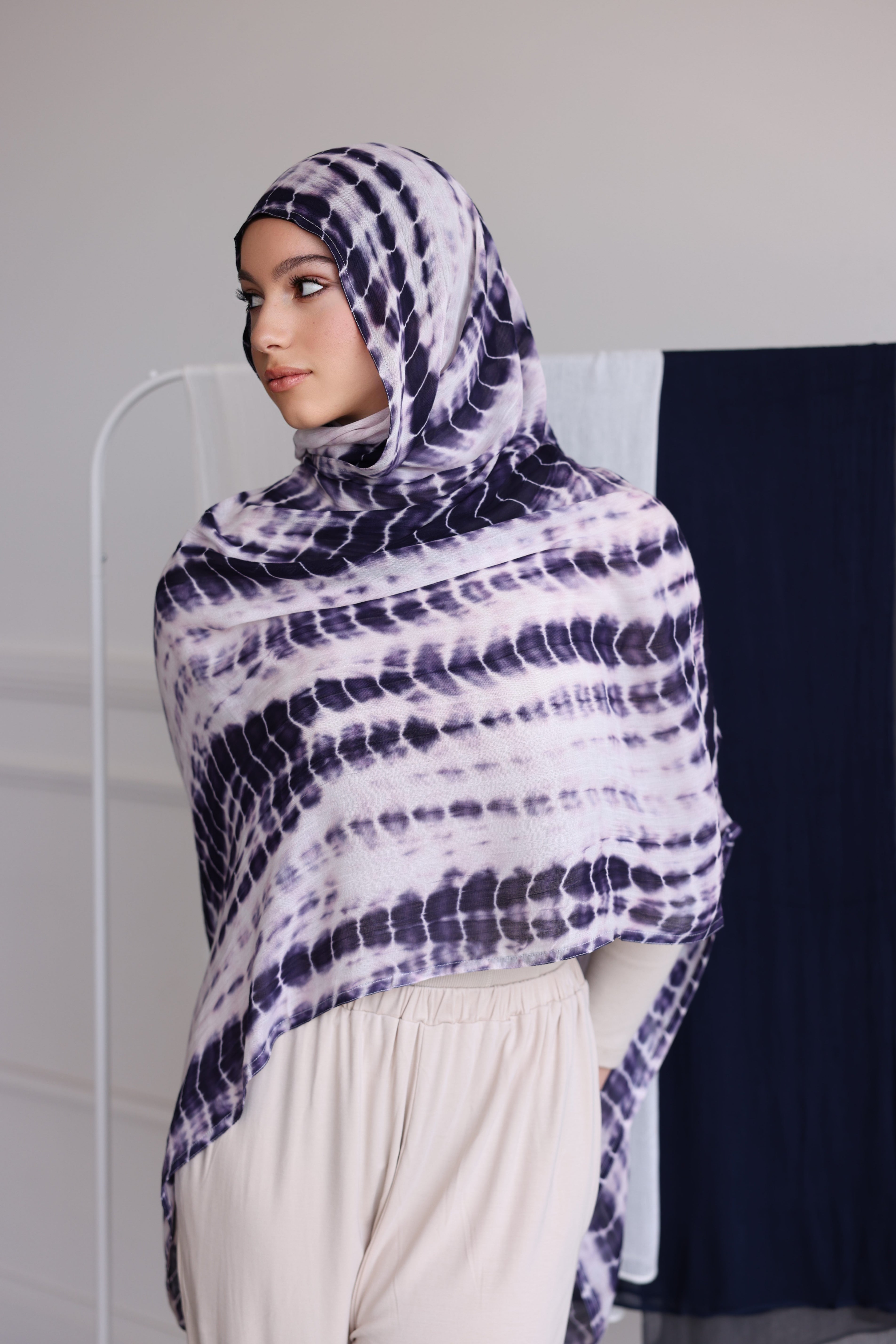 FEMME TIE DYE DOUBLE STITCH HIJAB