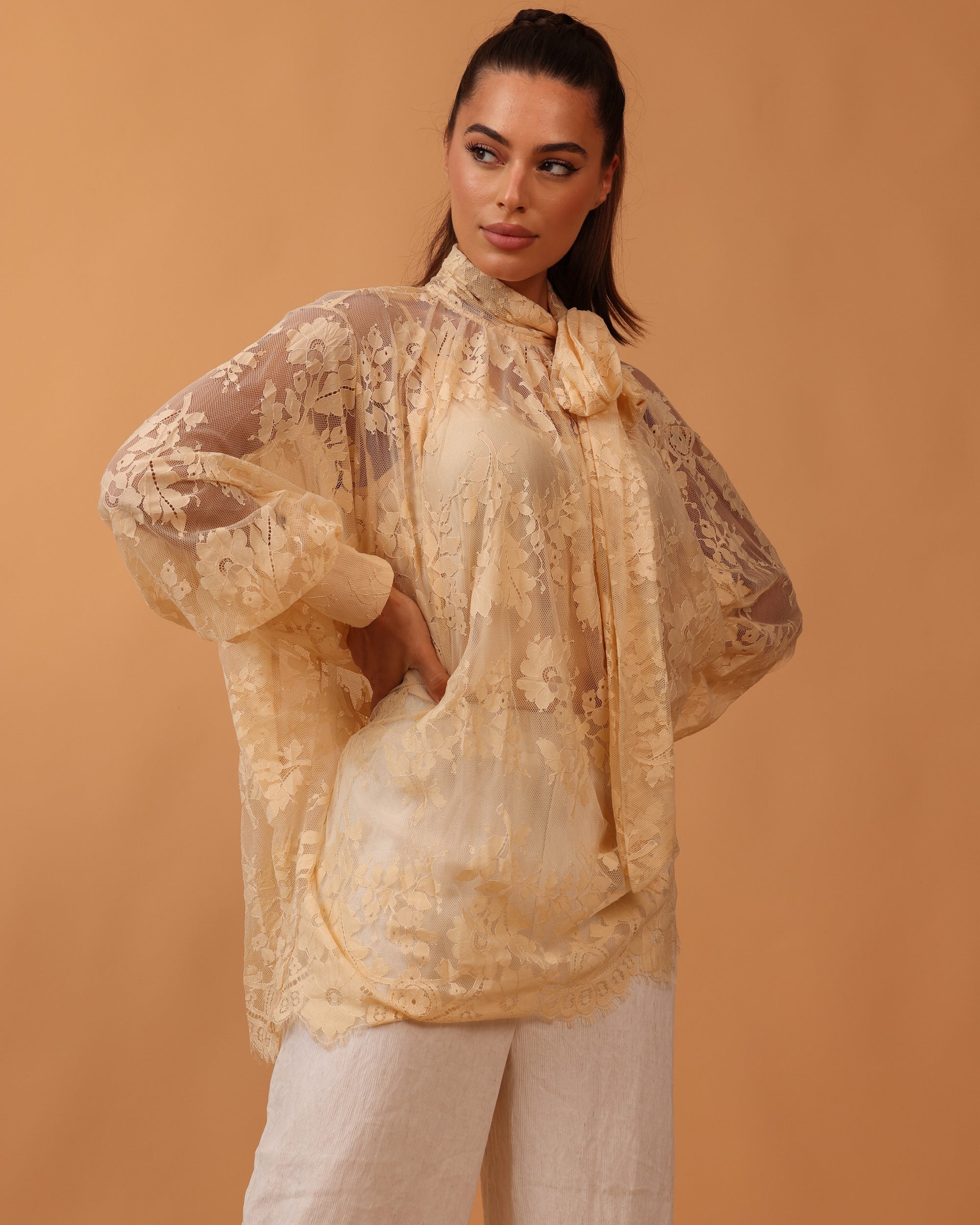 Kasbat Lace Blouse