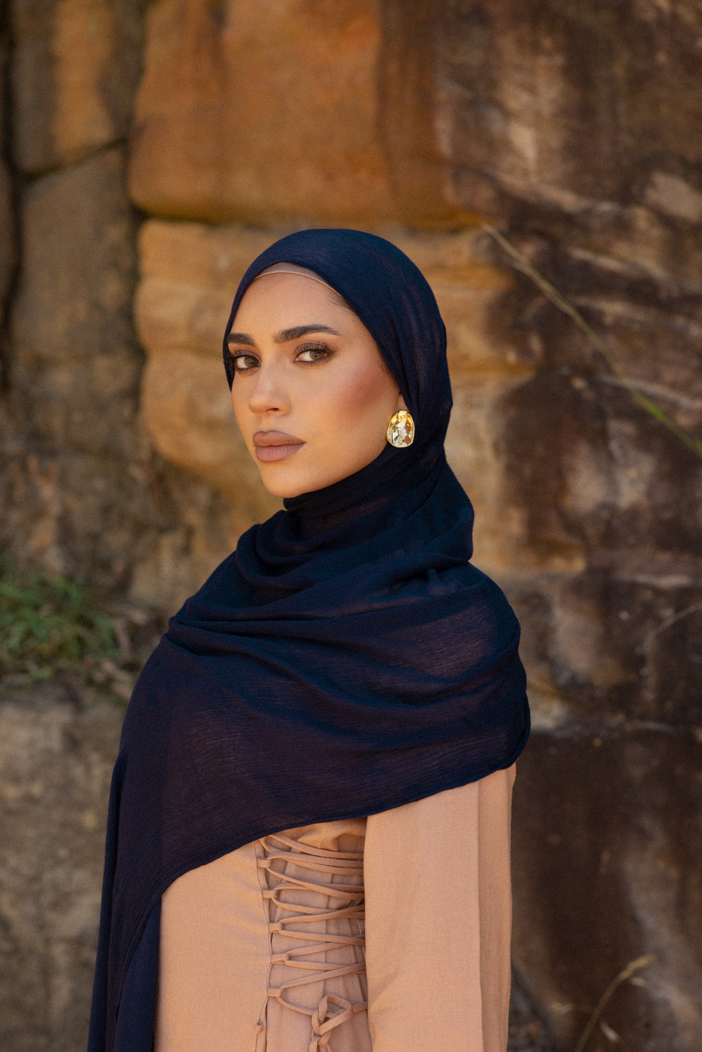 Luxe Rayon Hijab Frayed Edge - INK