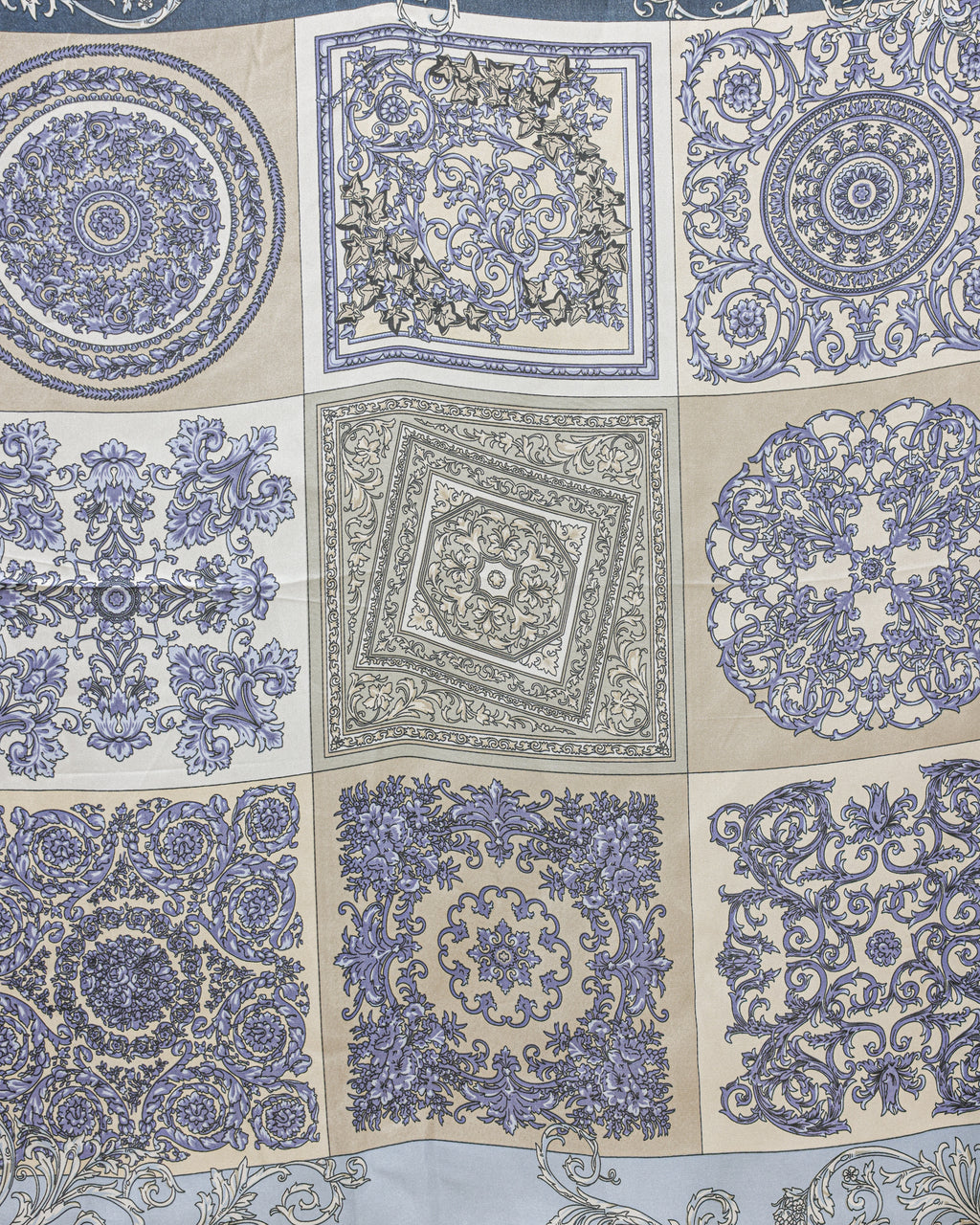 PRINTED SILK BLEND SQUARE BANDANA