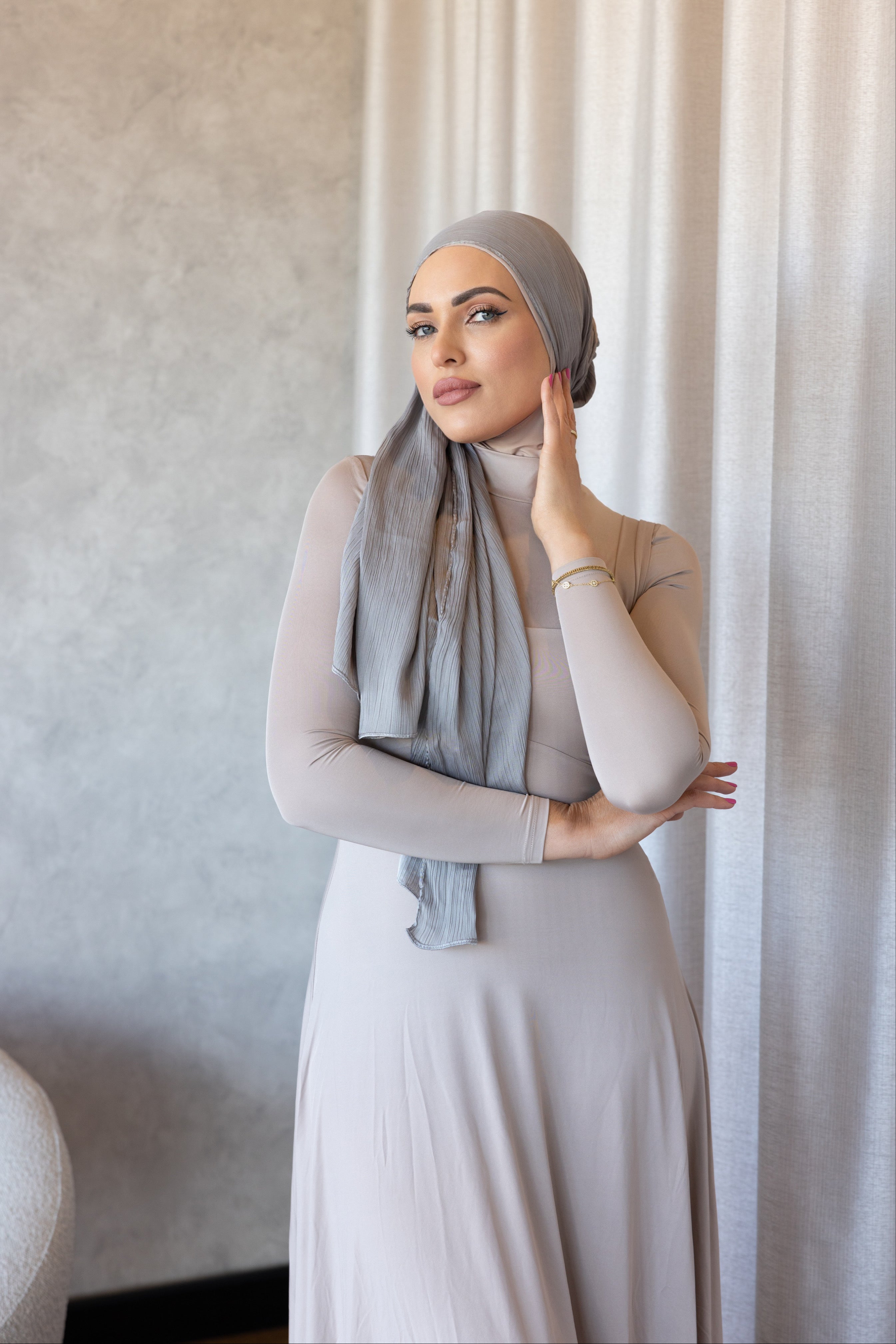 CRINKLE SATIN HIJAB - Feather FINAL SALE