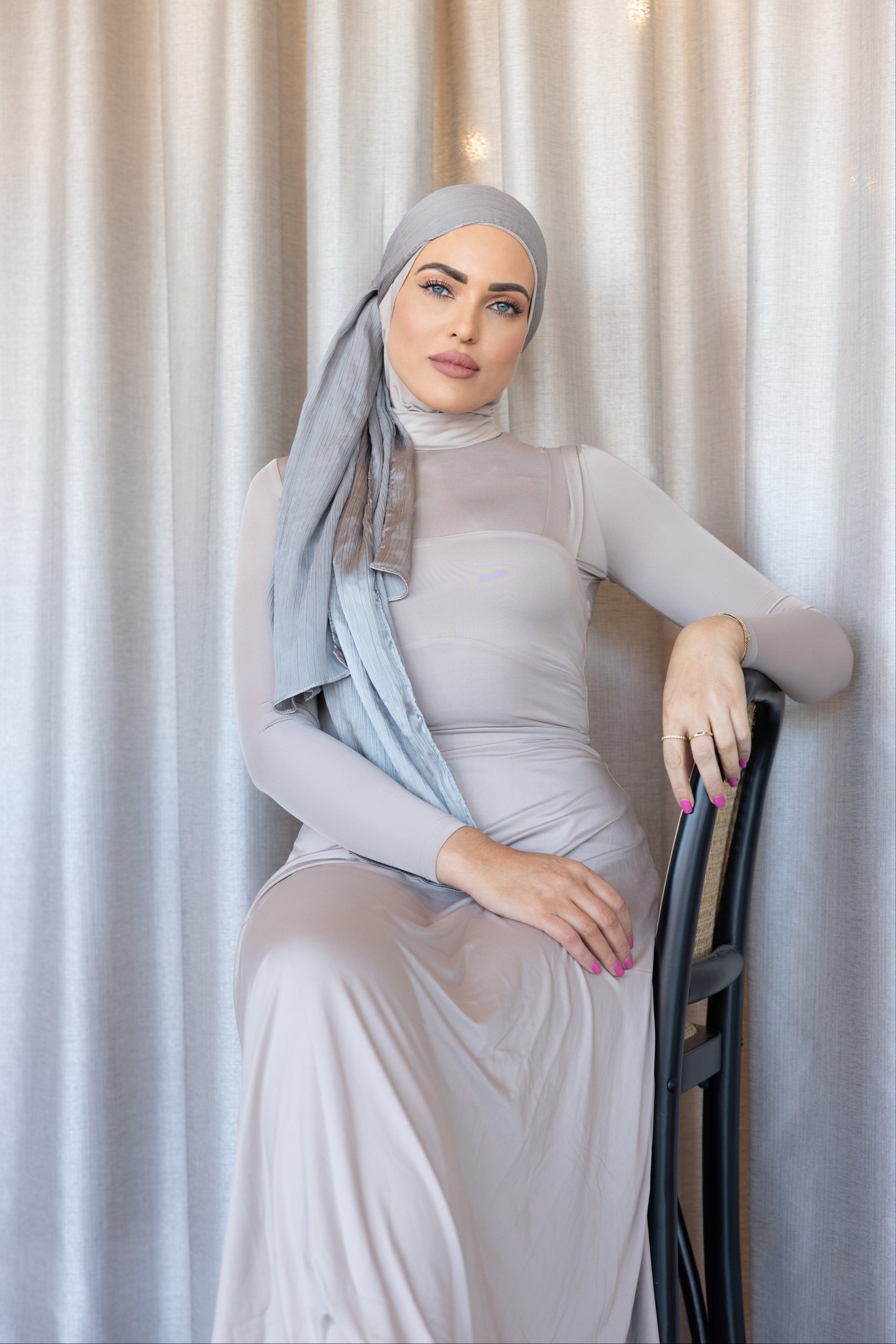 CRINKLE SATIN HIJAB - Feather FINAL SALE