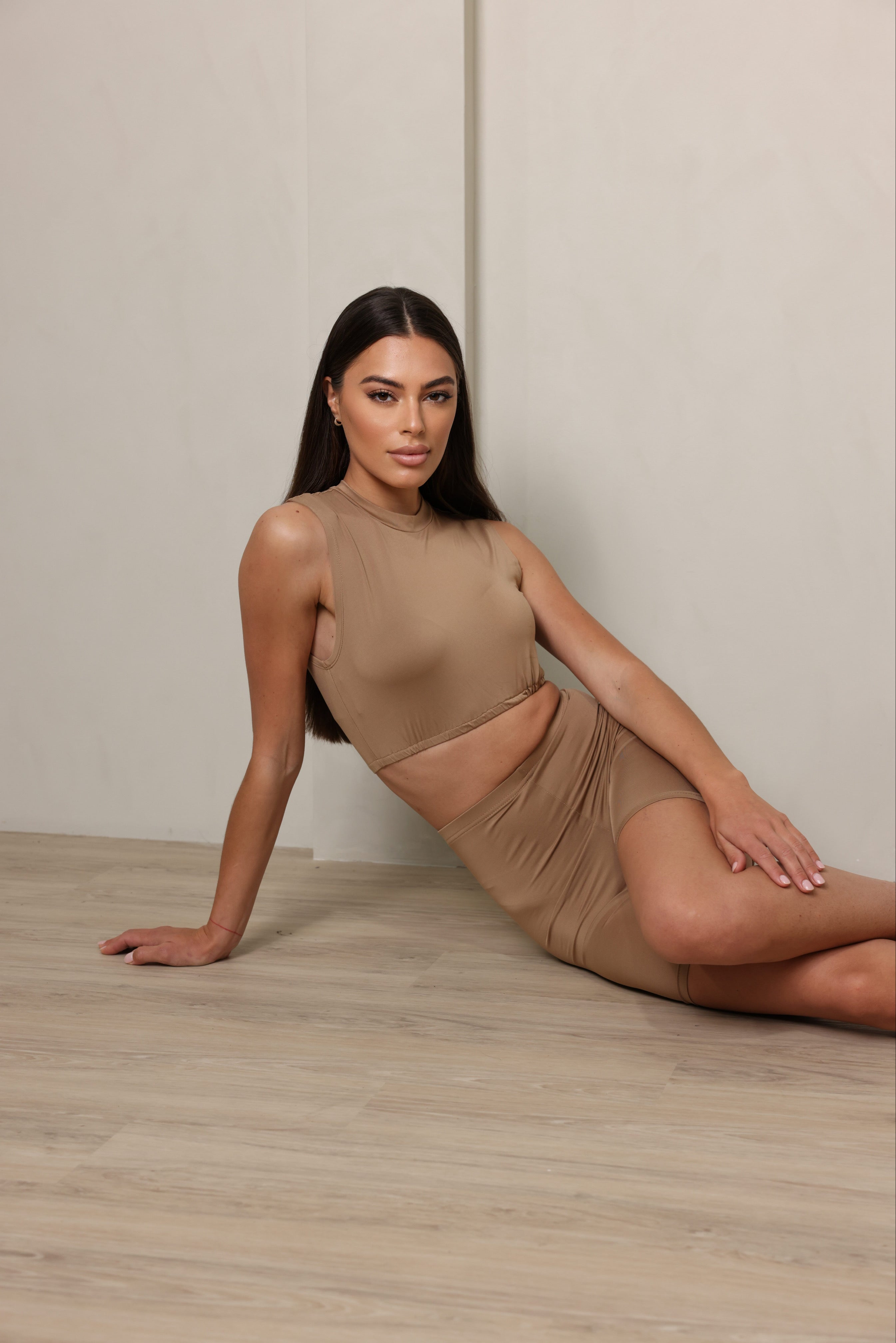 Luxe Sleeveless Crop Latte