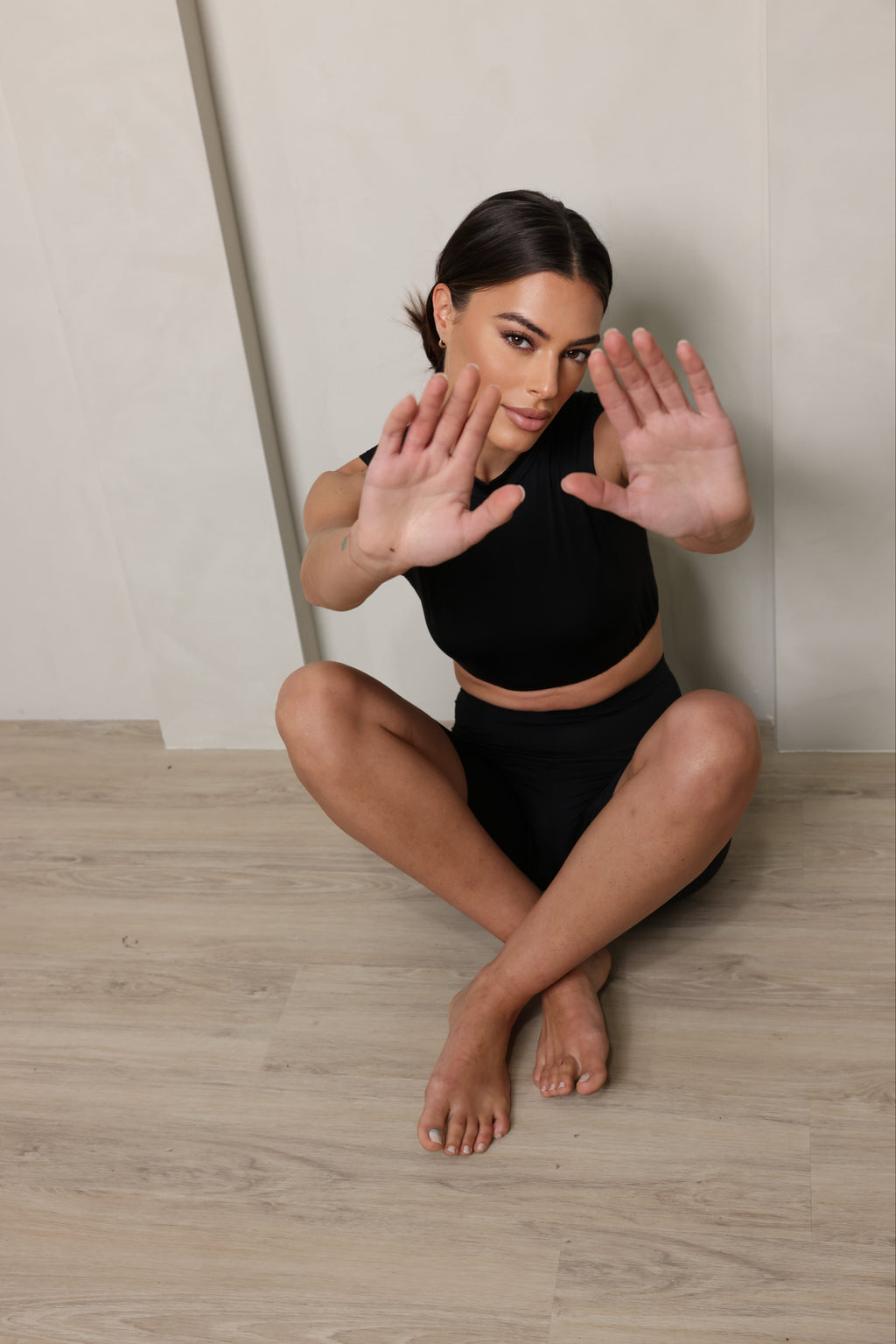 Luxe Sleeveless Crop Midnight