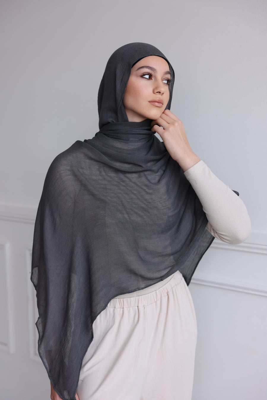 Luxe Rayon Hijab - Charcoal