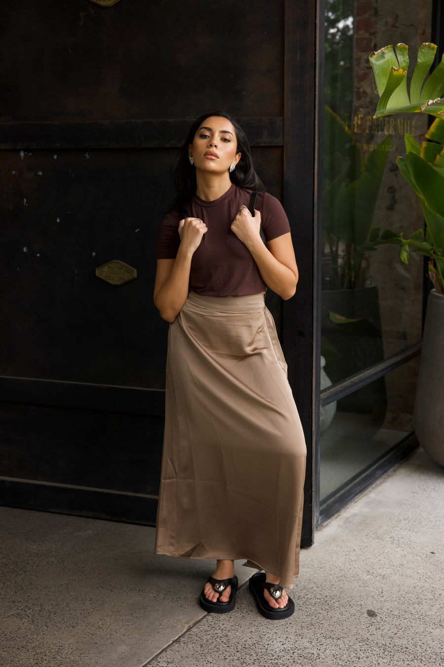 AMORE ESSENTIAL SKIRT - MOCHA