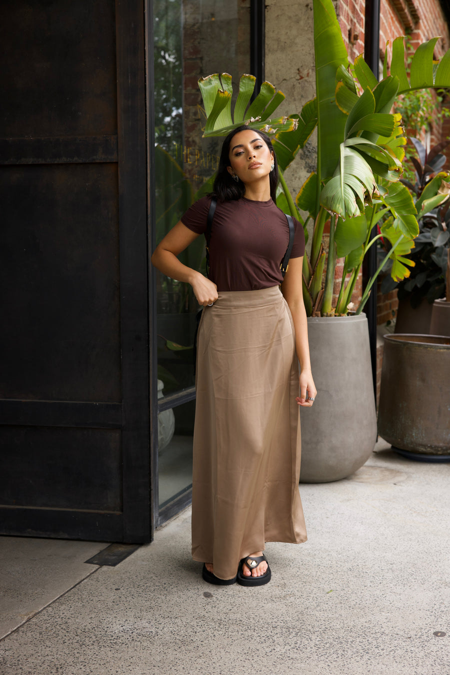 AMORE ESSENTIAL SKIRT - MOCHA