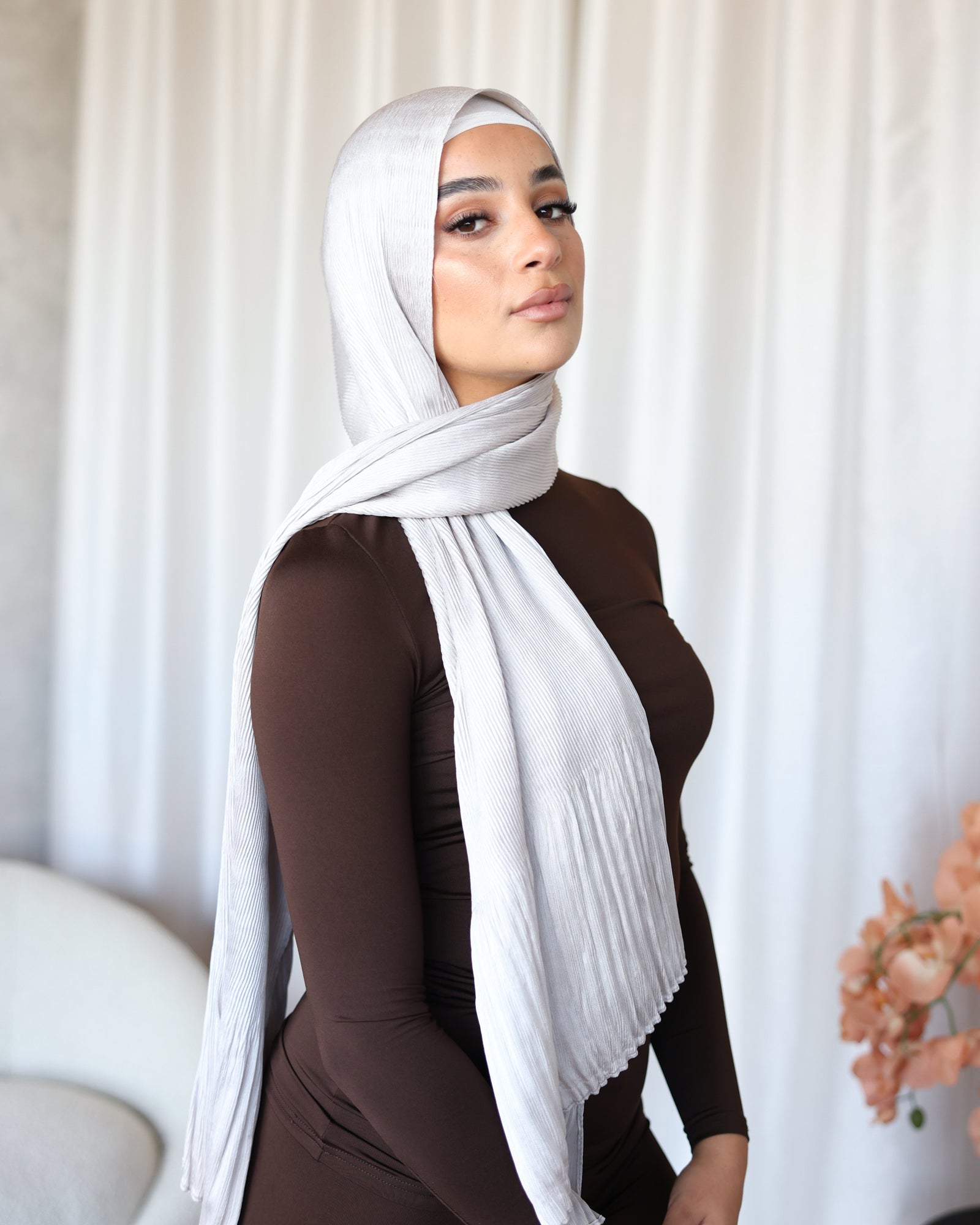 WATERFALL PLEATED HIJAB -Silver