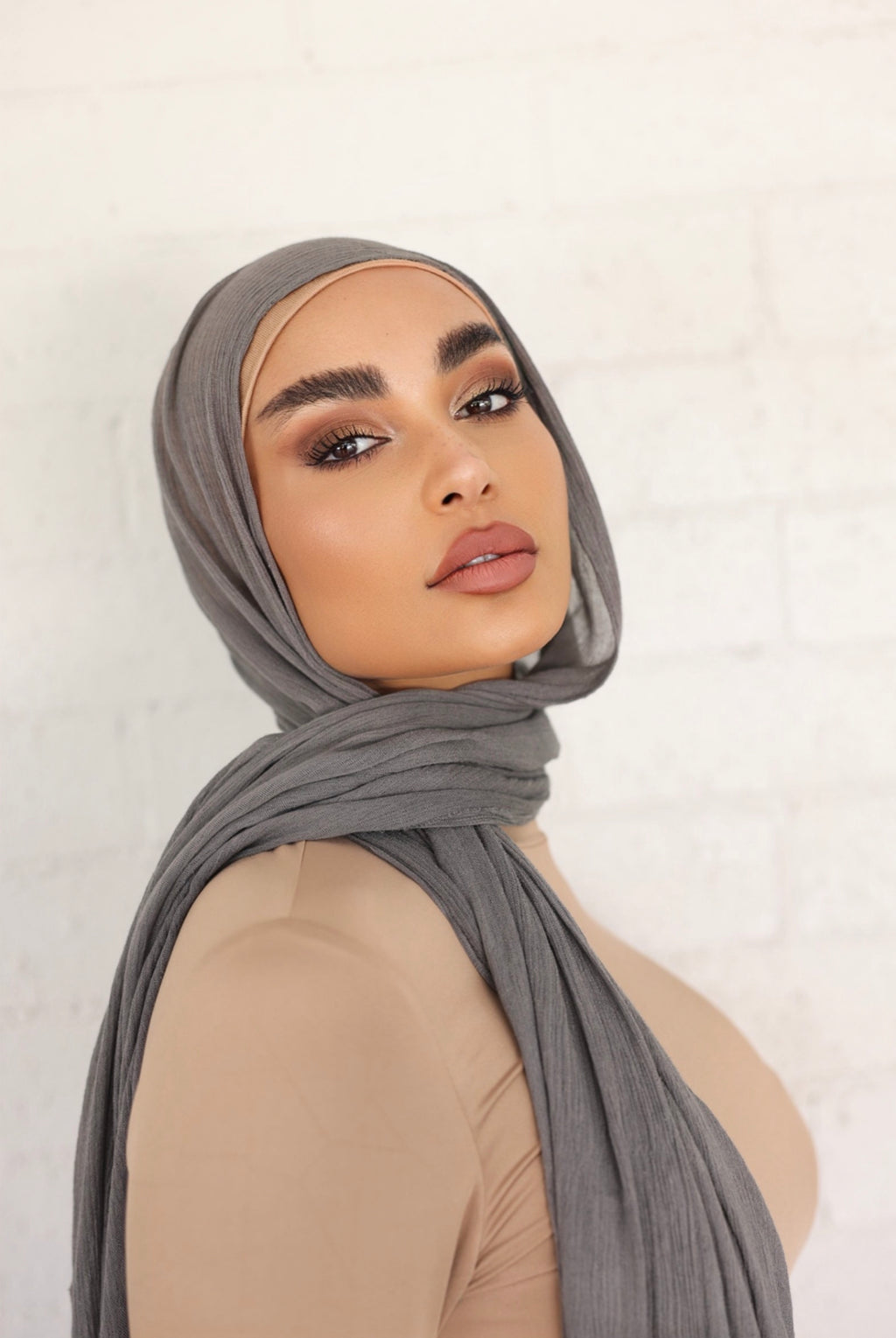 Luxe Rayon Hijab Frayed Edge - CHARCOAL