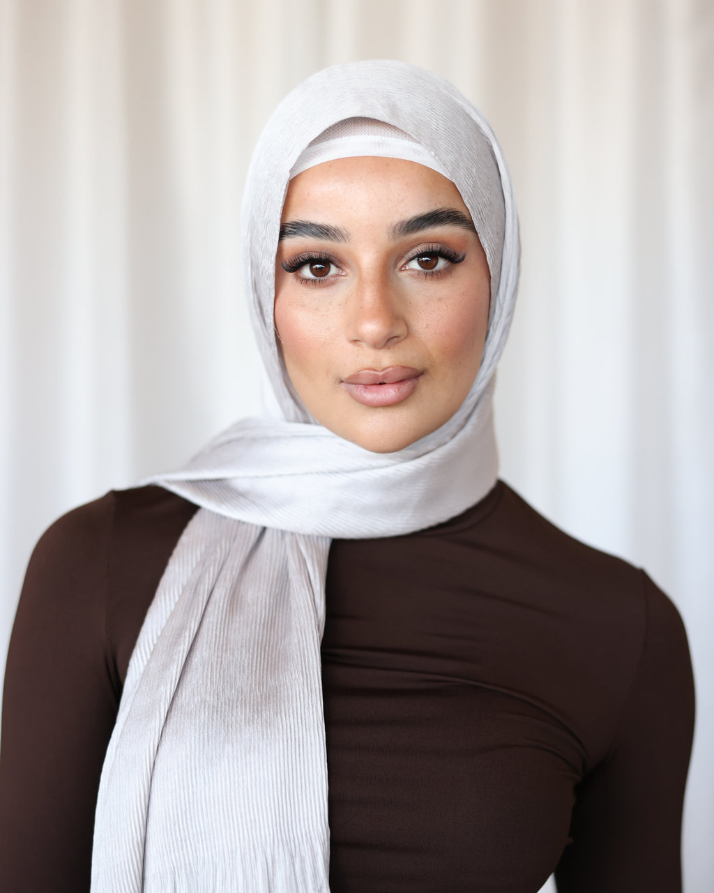 WATERFALL PLEATED HIJAB -Silver