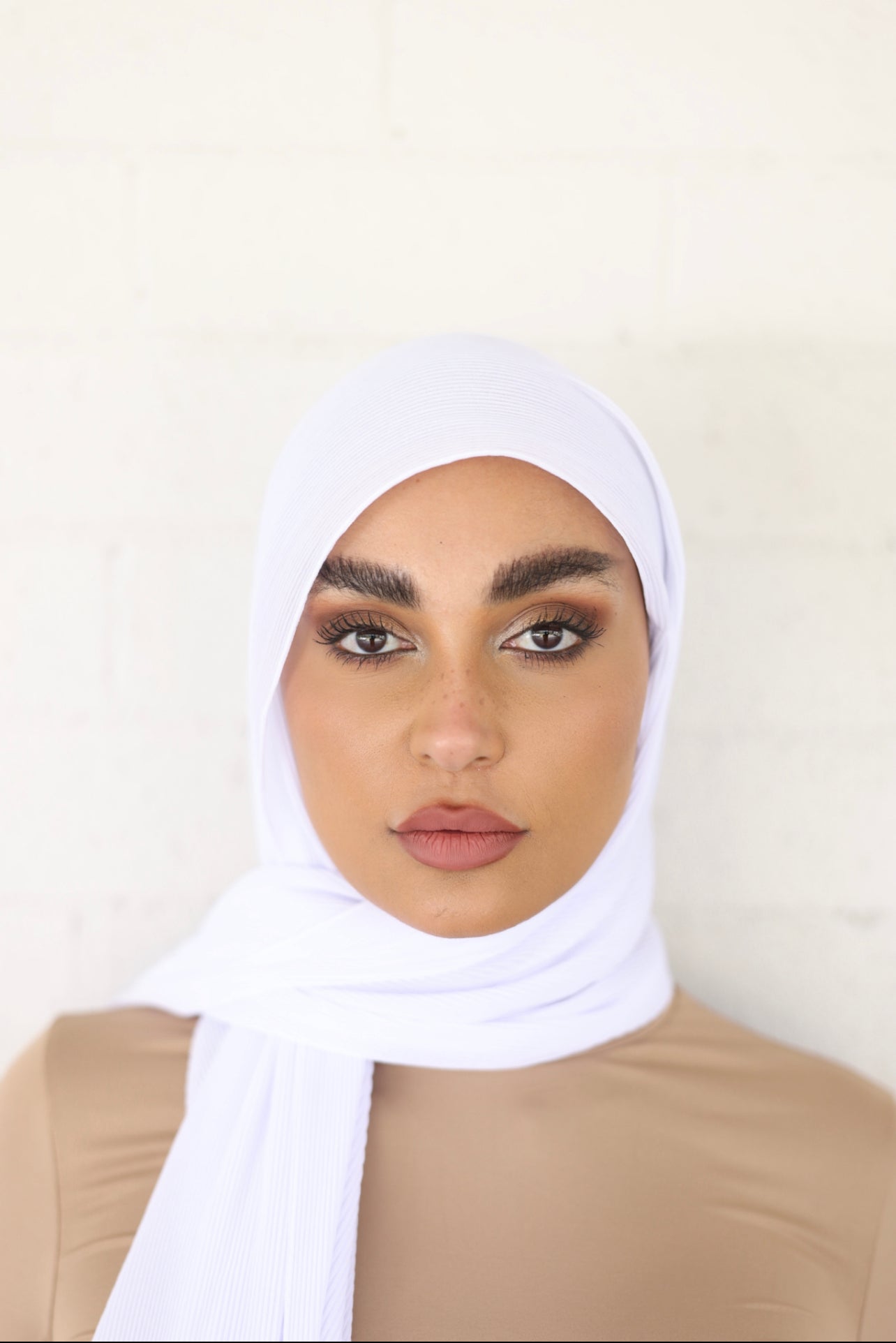 PLEATED HIJAB - Snow FINAL SALE